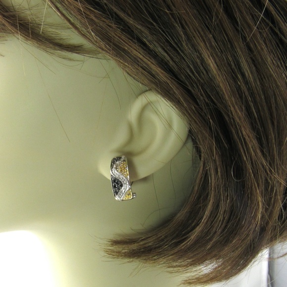 Vintage 14 Karat White Gold Black and White Diamond Earrings #4830 - Picture 9 of 9